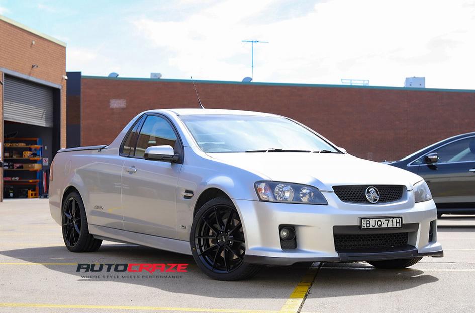 HOLDEN-COMMODORE-SECTOR-SATIN-BLACK